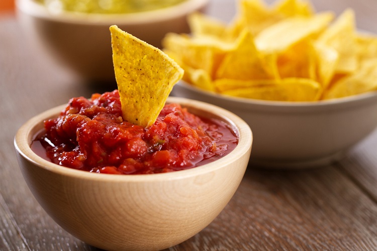 Is it safe to eat hot sauce daily