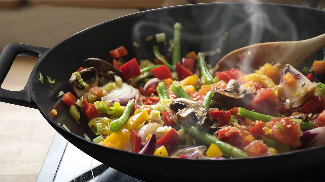 Steel Wok Vs Cast Iron Wok