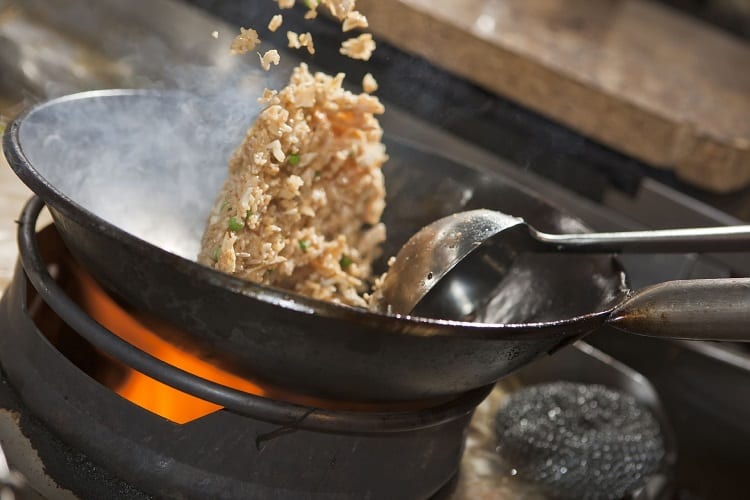 Carbon-Steel Wok Vs Cast-Iron Wok: Which One Should You Buy?